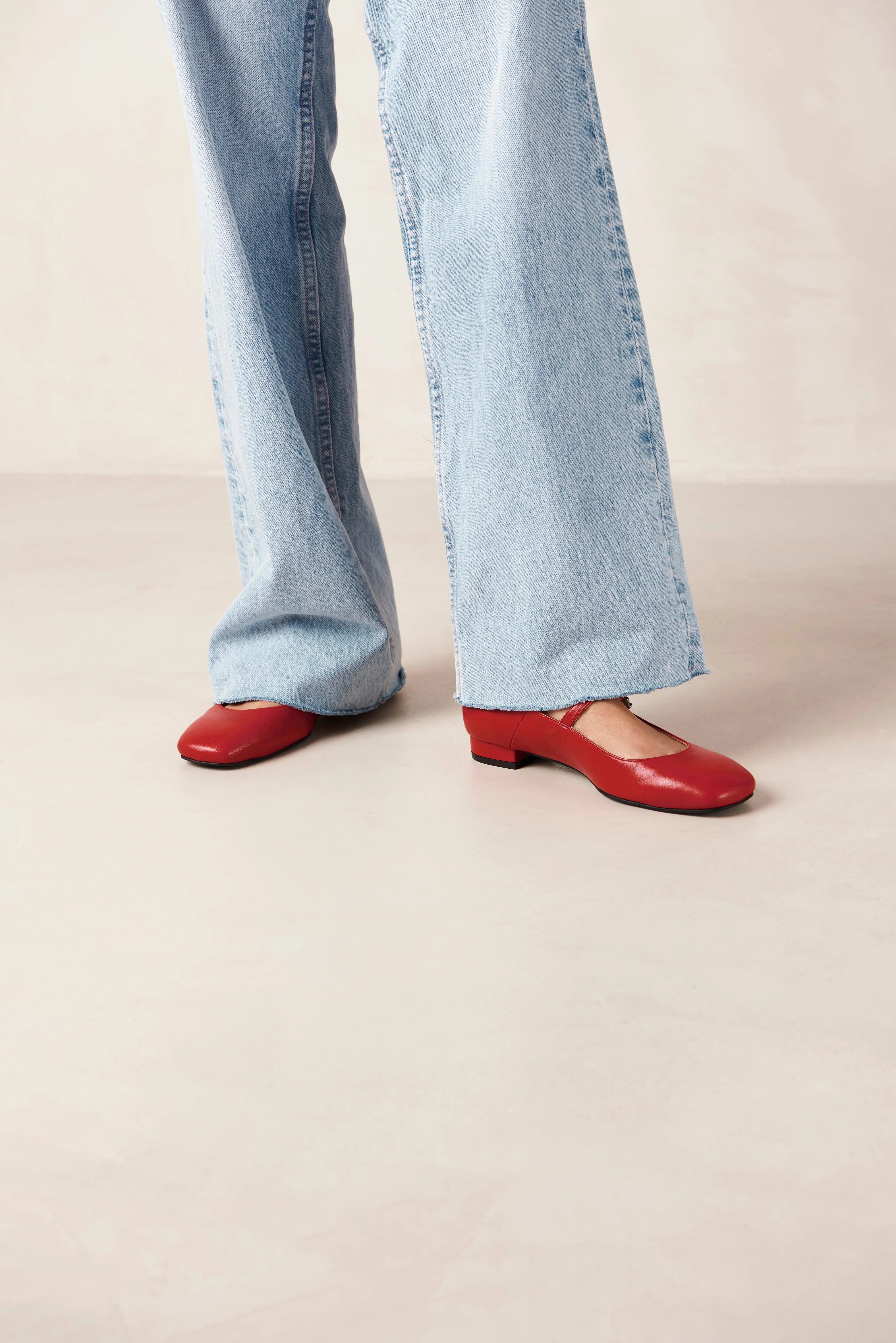 Por Do Sol Leather Ballet Flats - Red